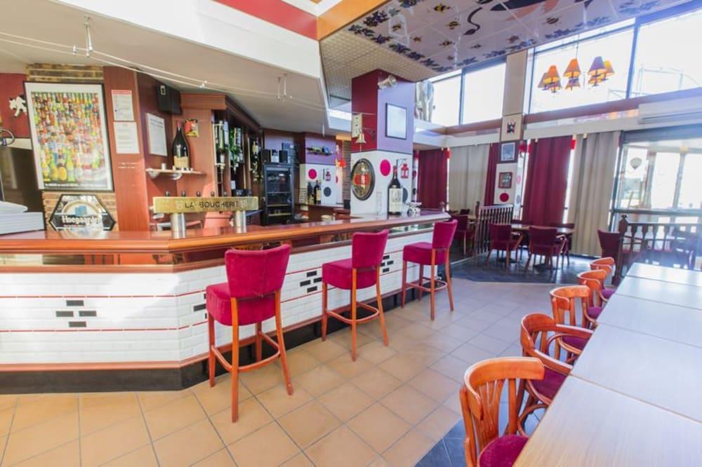 Hotel Joinville Hippodrome Joinville-le-Pont Exterior foto